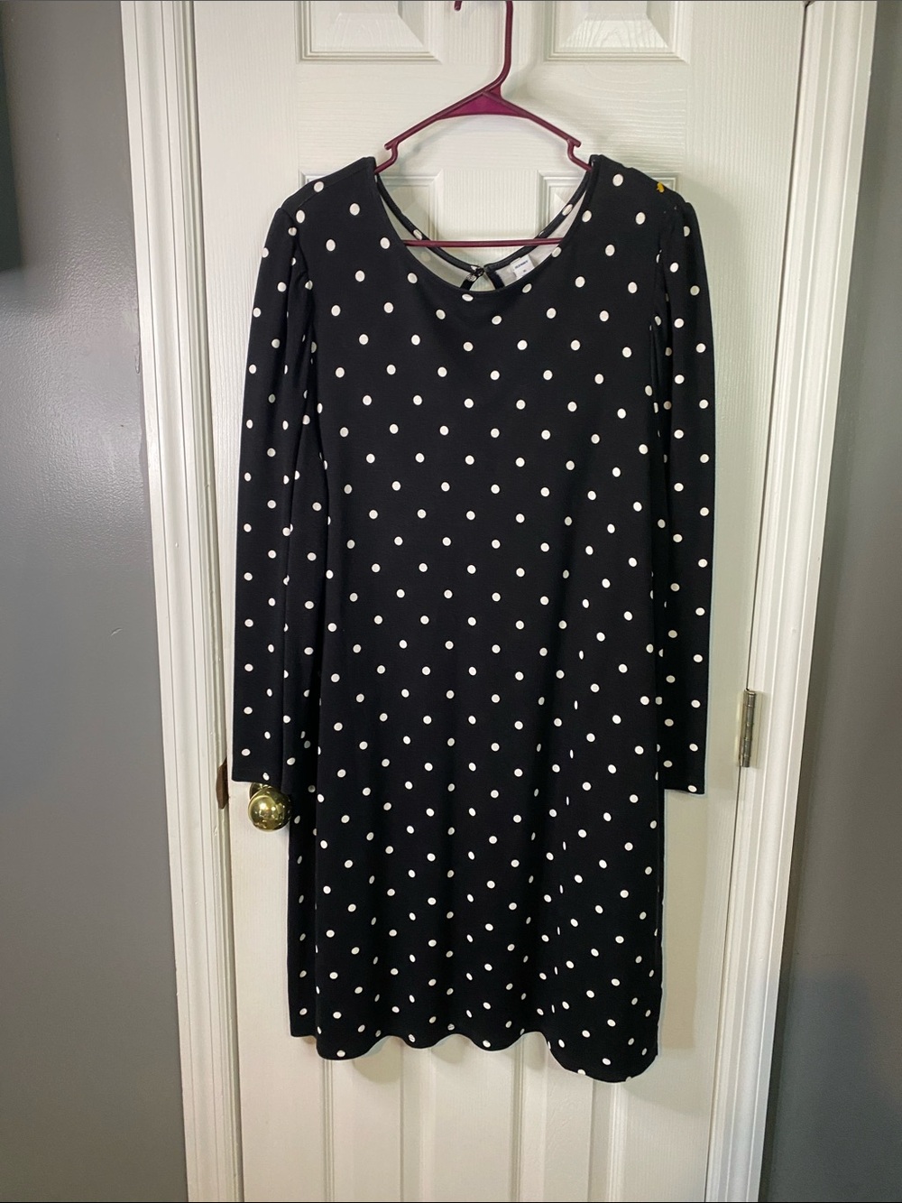 Old Navy Black Dress with White Polka Dots Size XLarge.